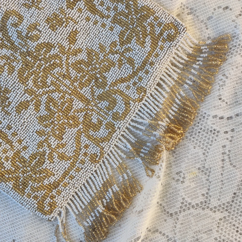 Antique 1920s white and gold art nouveau micro beaded flapper purse - Picture 5 of 13